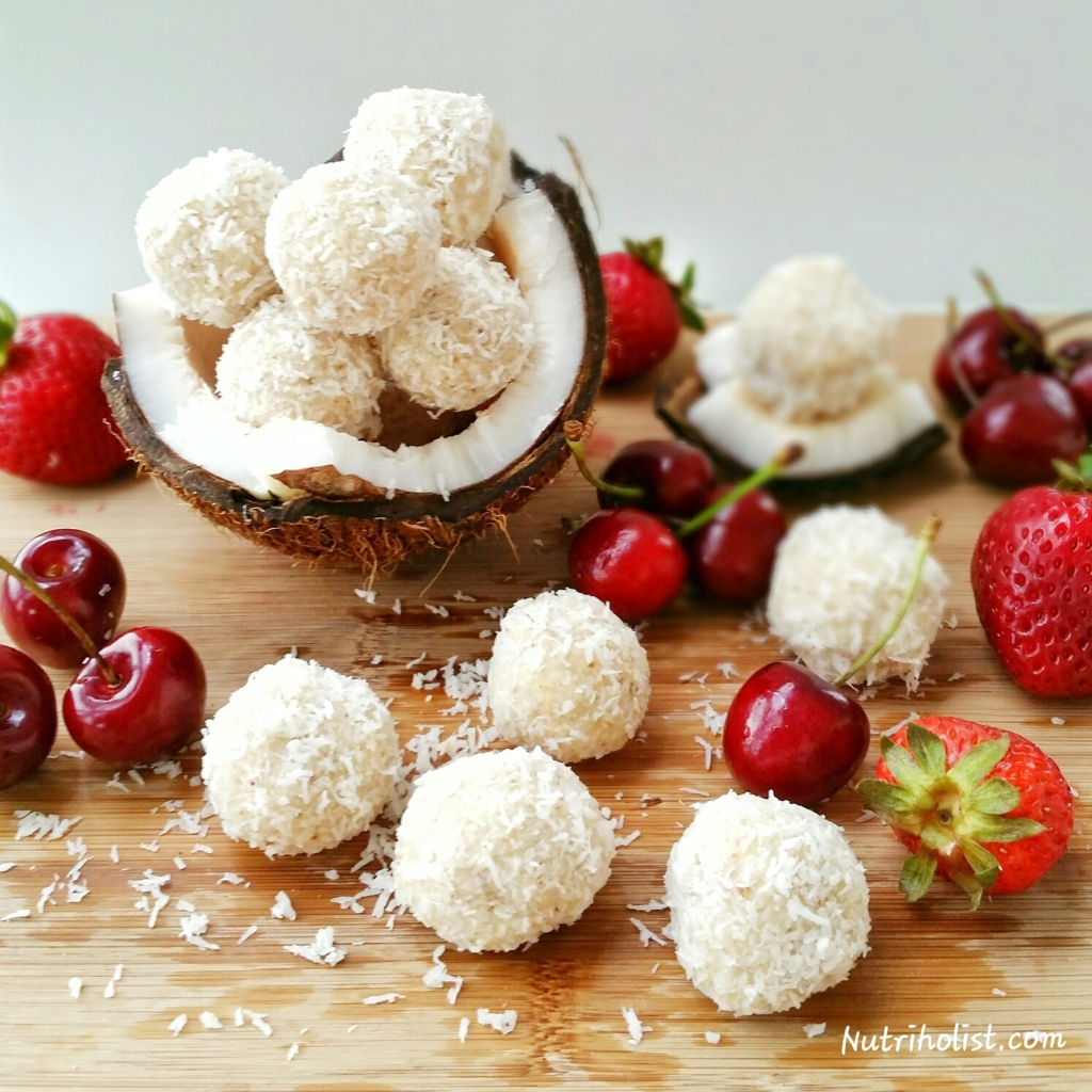 Coconut_Raffaelo_Balls_Nutrholist