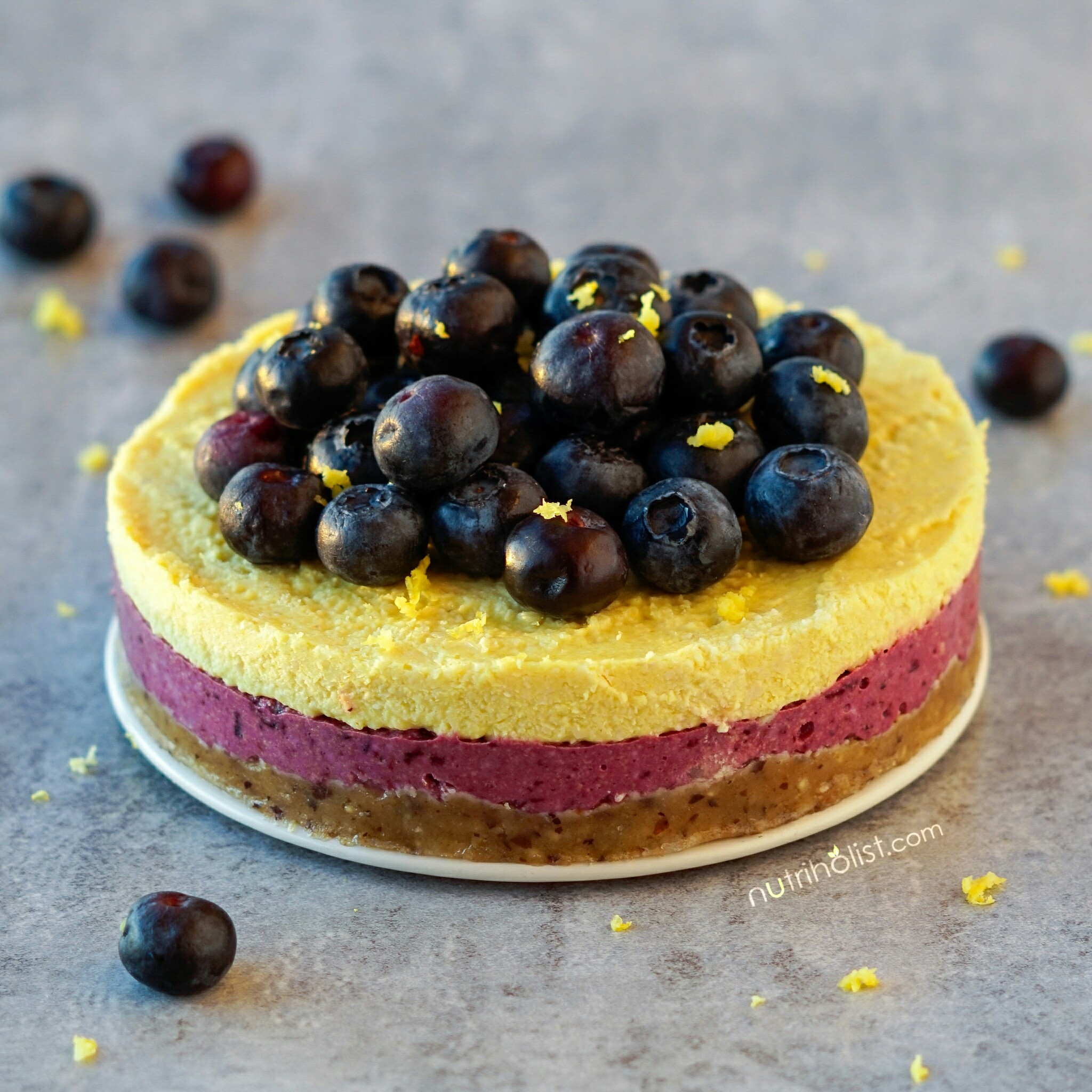 Blueberry Lemon Cake - Nutriholist
