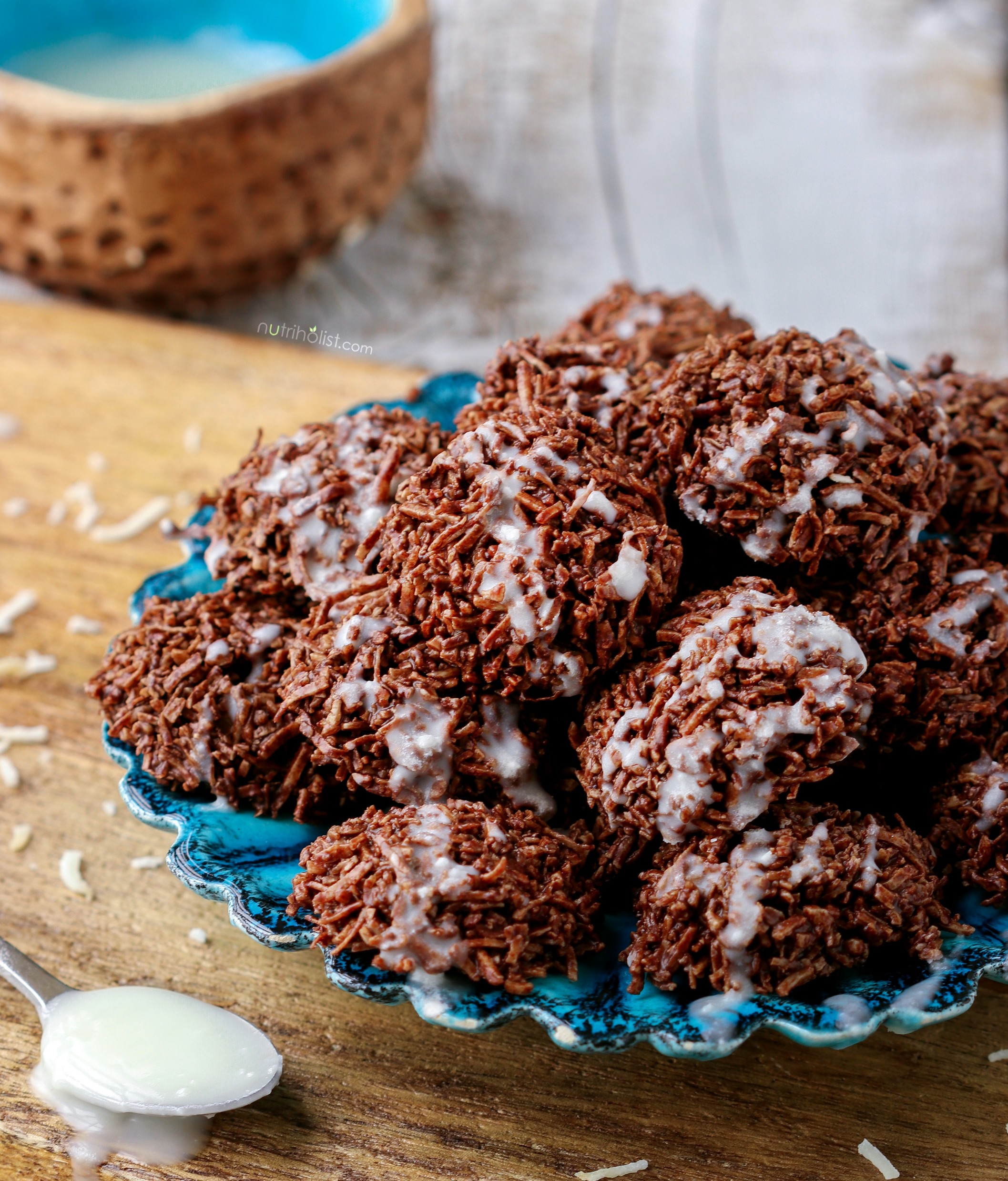 Chocolate Coconut Macaroons (Vegan, Gluten-free) - Nutriholist