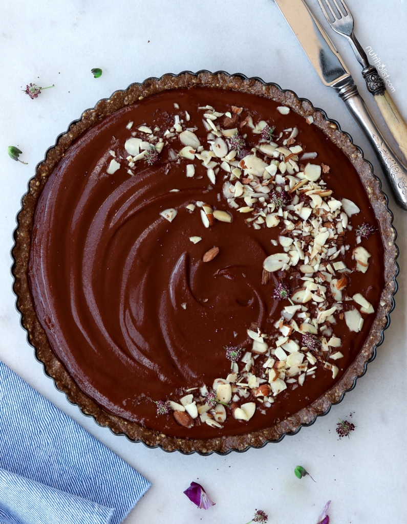 Sweet Potato Chocolate Silk Tart Vegan Gluten-free Dairy-free No-Bake #Nutriholist