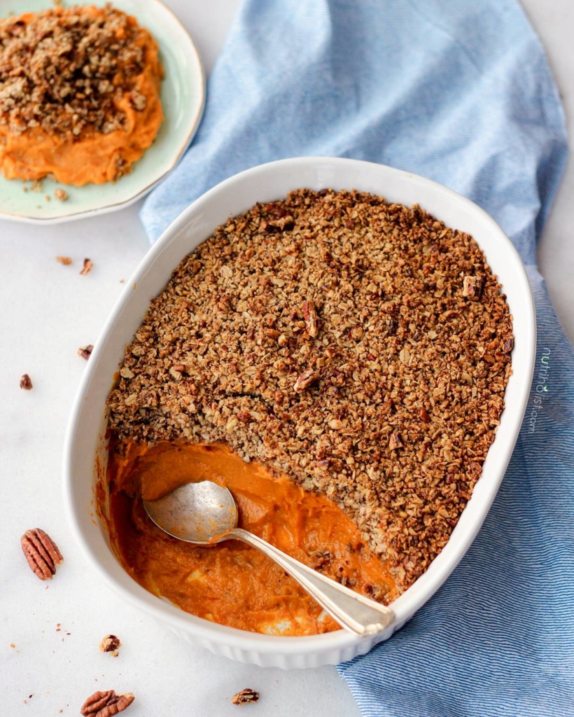 Maple Granola Sweet Potato Casserole #glutenfree #dairyfree #vegan #sugarfree Easy Make-ahead Dish for Holiday Parties #Nutriholist