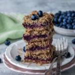 Blueberry Hazelnut Crumble Bars #Paleo #Grainfree #Glutenfree #Dairyfree #Vegan Easy, Healthy & Delicious Dessert #Nutriholist