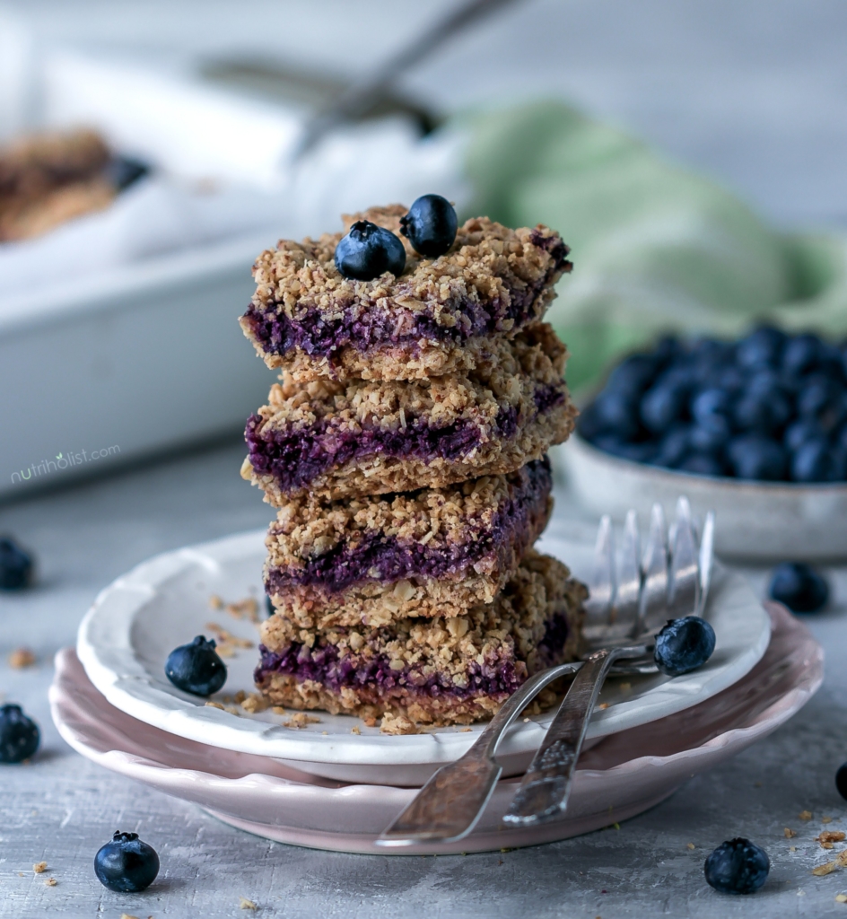 Blueberry Hazelnut Crumble Bars #Paleo #Grainfree #Glutenfree #Dairyfree #Vegan Easy, Healthy & Delicious Dessert #Nutriholist