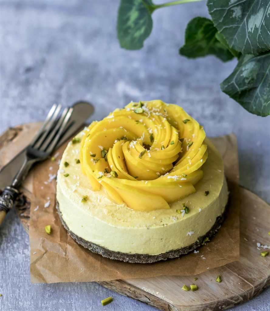 Mango Vegan Cheesecake #nobake #dairyfree #soyfree #grainfree #glutenfree #Paleo Quick Easy Healthy & Delicious #Nutriholist