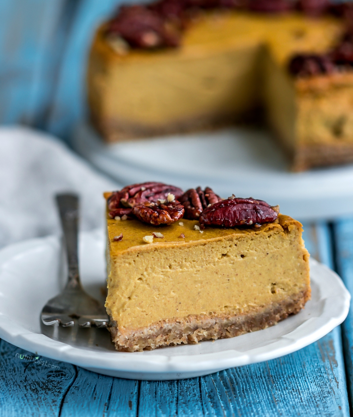 Baked Vegan Pumpkin Cheesecake with Maple Pecans - Nutriholist